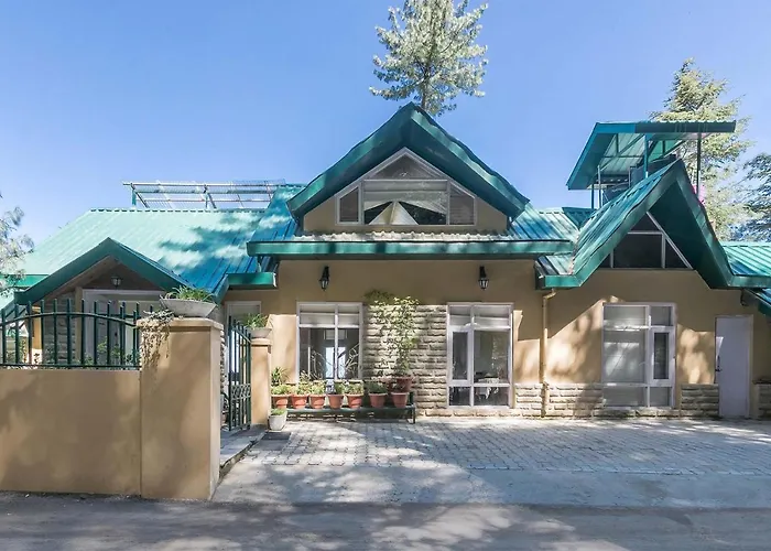 Stayvista At The Corner House - Pet Friendly